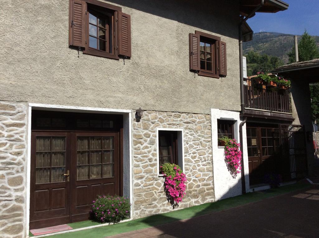 B&B La Vieille Meison De Pappa Sarre 外观 照片
