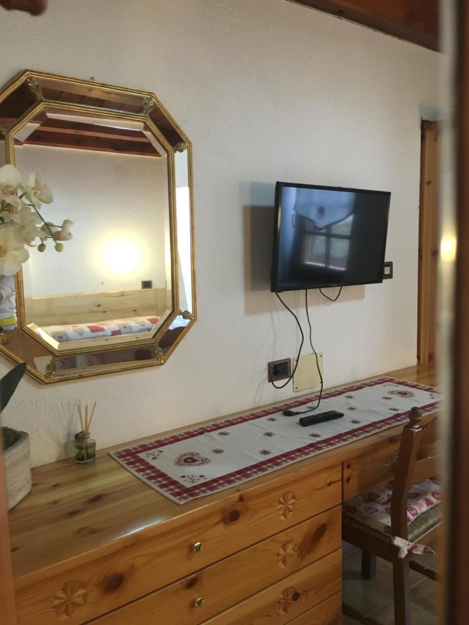 B&B La Vieille Meison De Pappa Sarre 外观 照片