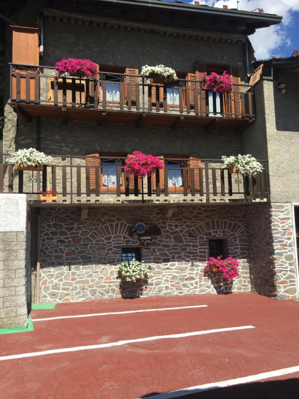 B&B La Vieille Meison De Pappa Sarre 外观 照片